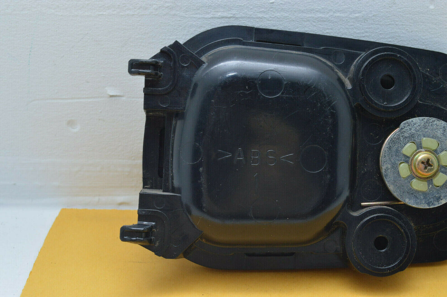 01-05 Lexus Is300 Trunk Emergency Release Handle 69277-30180 Oem Used