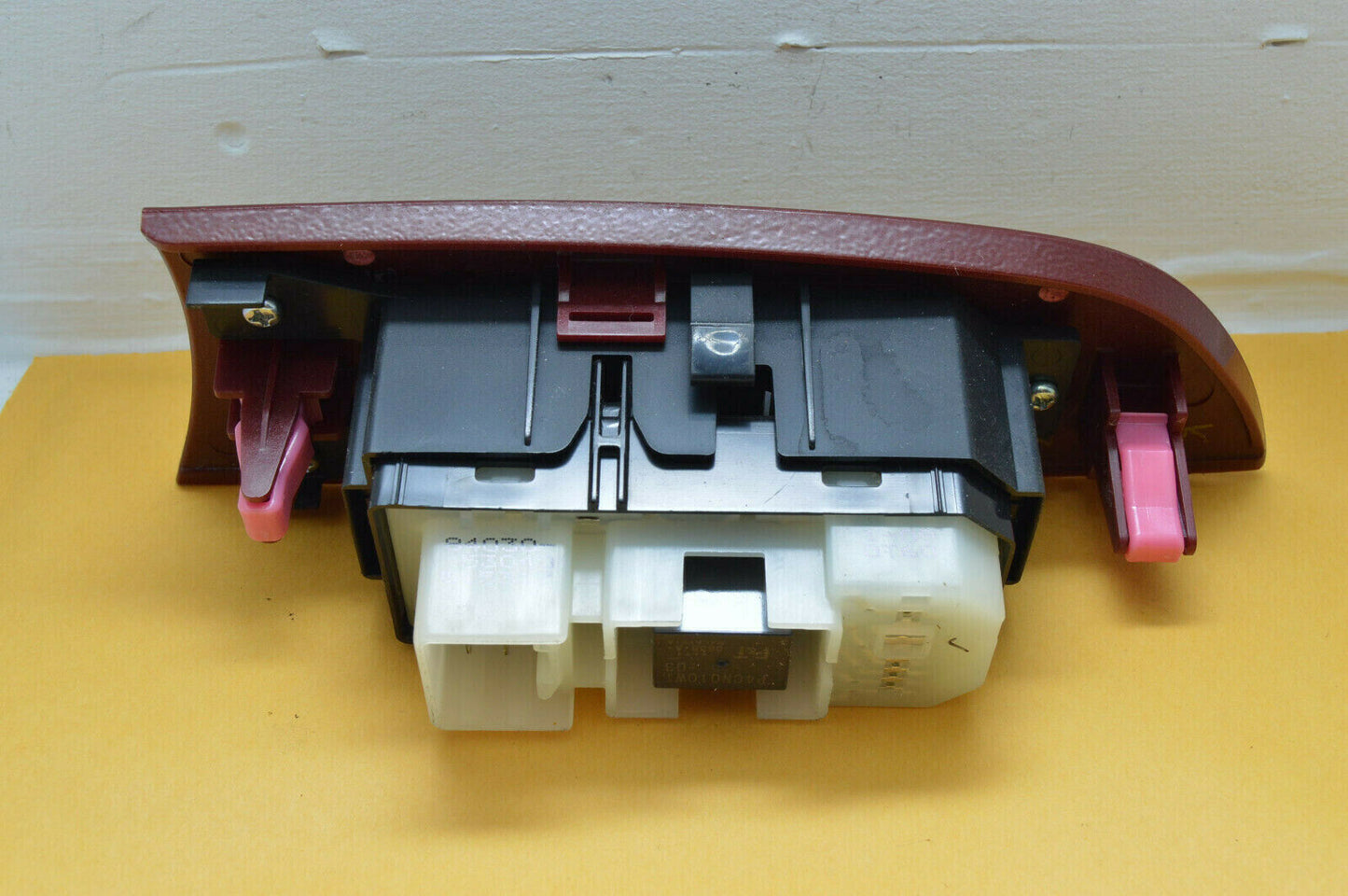 06-08 Lexus Is250 Rear Right Door Window Plate and Switch 74270-53020-D1 Oem