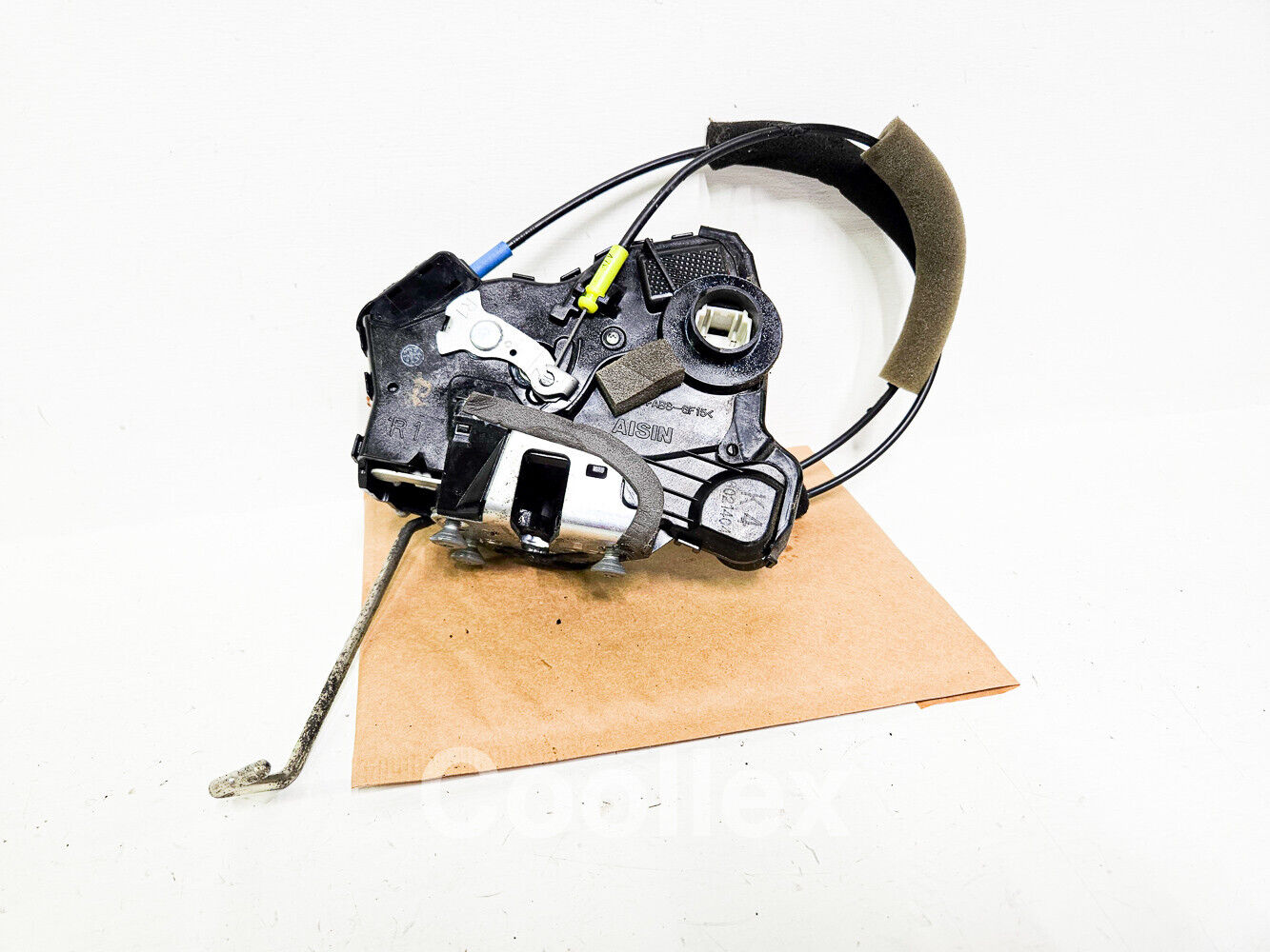 06-13 Lexus Is250 Front Right Door Latch 69030-53100 Oem Used