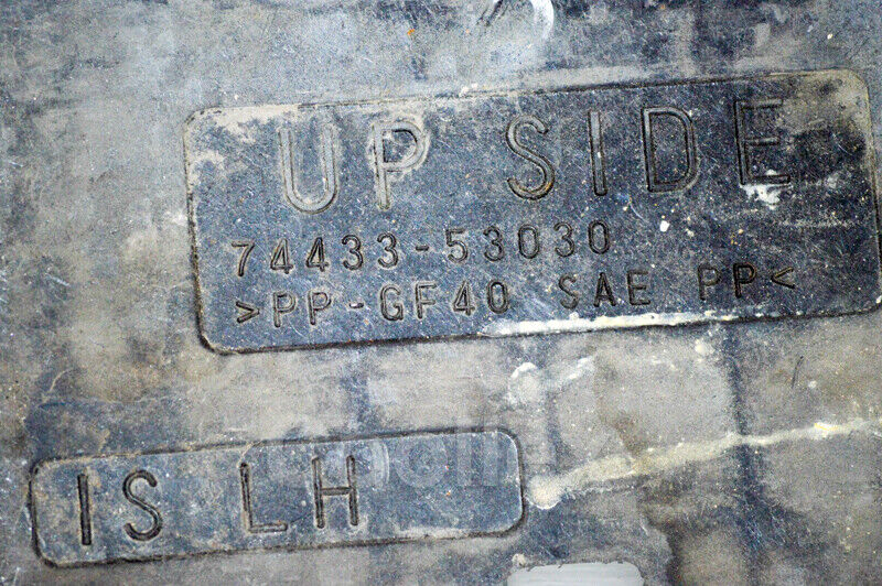 06-13 Lexus Is250 Is350 Battery Tray Set 74431-53050 74433-53030 Oem Used