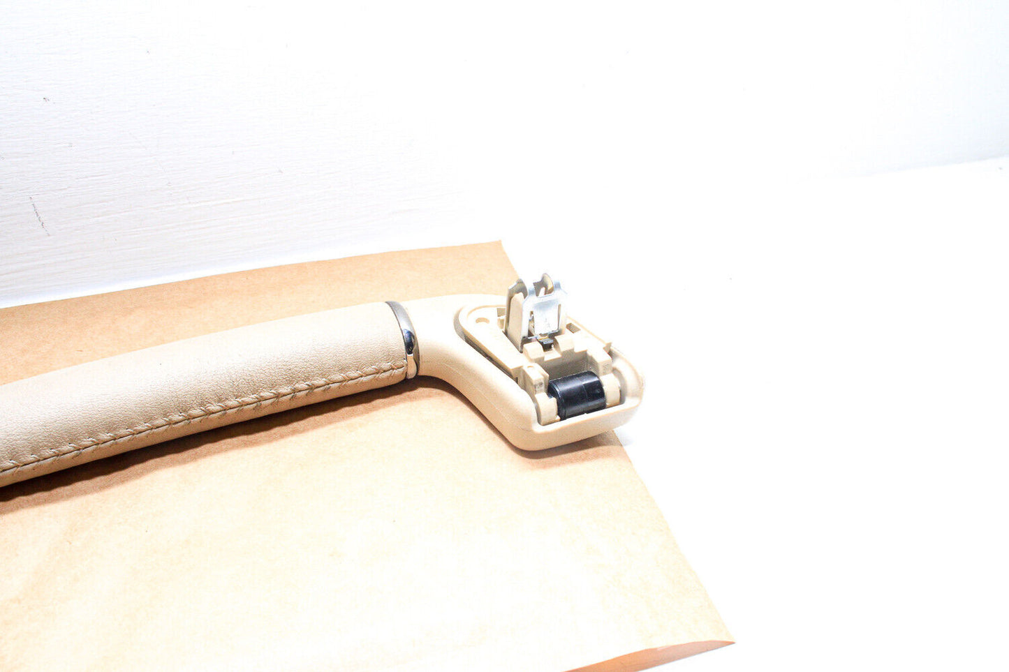 07-10 Lexus Ls460 L Ceiling Grab Handle Ivory 74610-50050-A0 Oem Used