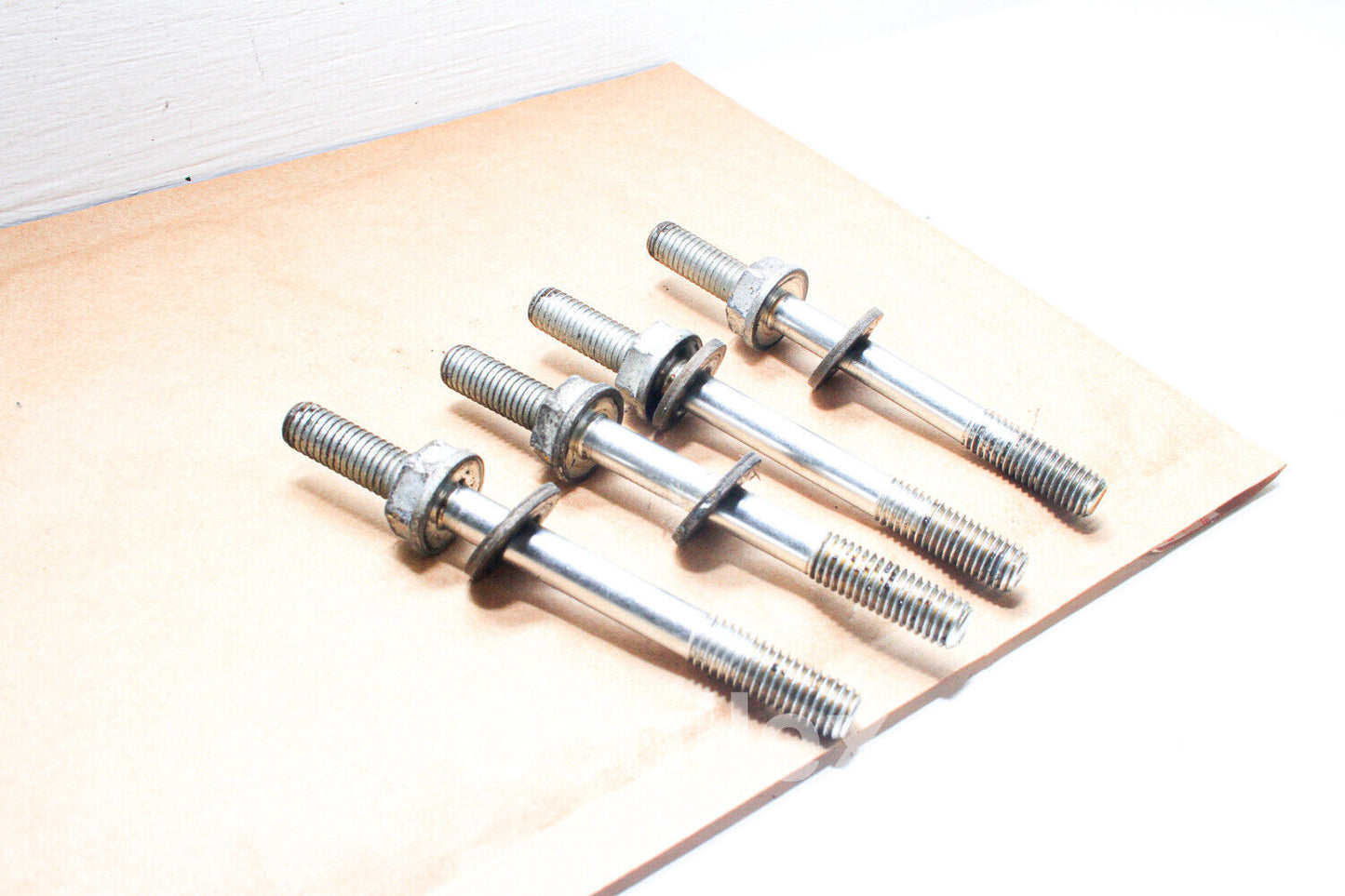 07-17 Lexus Ls460 Vbank Cover Stud Long Bolt 90126-08052 Oem Used
