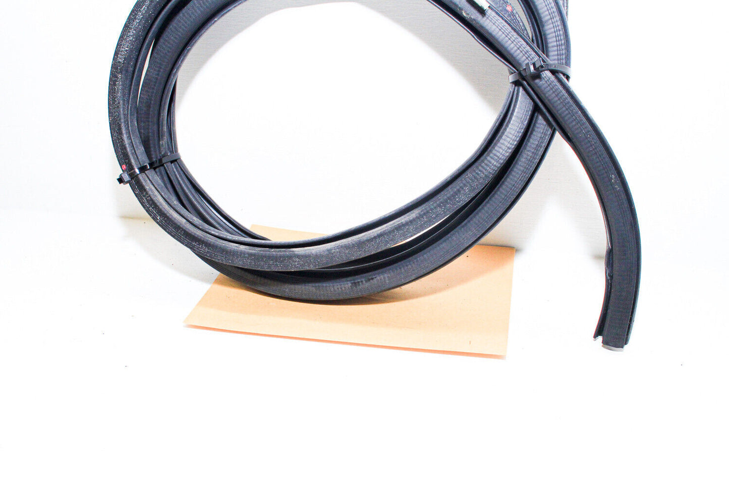 06-13 Lexus Is250 Is350 Rear Lh Door Weatherstrip 67872-53030 Oem Used