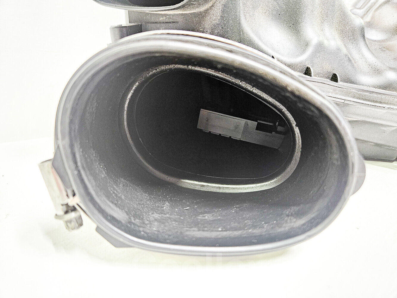 11-13 Bmw 550i F10 Left Intake Air Cleaner 4.4 13-71-7-577-467 Oem Used