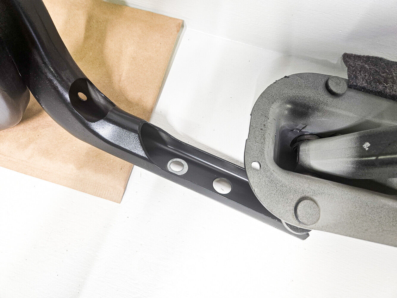 11-16 Bmw 550i F10 Trunk Lid Hinge Set 41-62-7-204-237 Oem Used