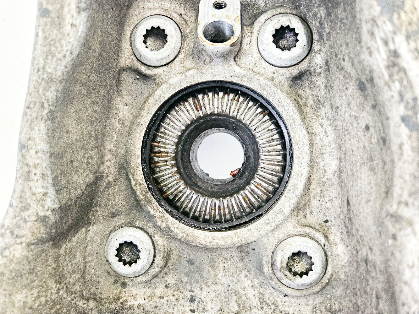 11-19 Bmw 550i F10 Awd Front Right Knuckle 31-21-6-777-752 Oem Used