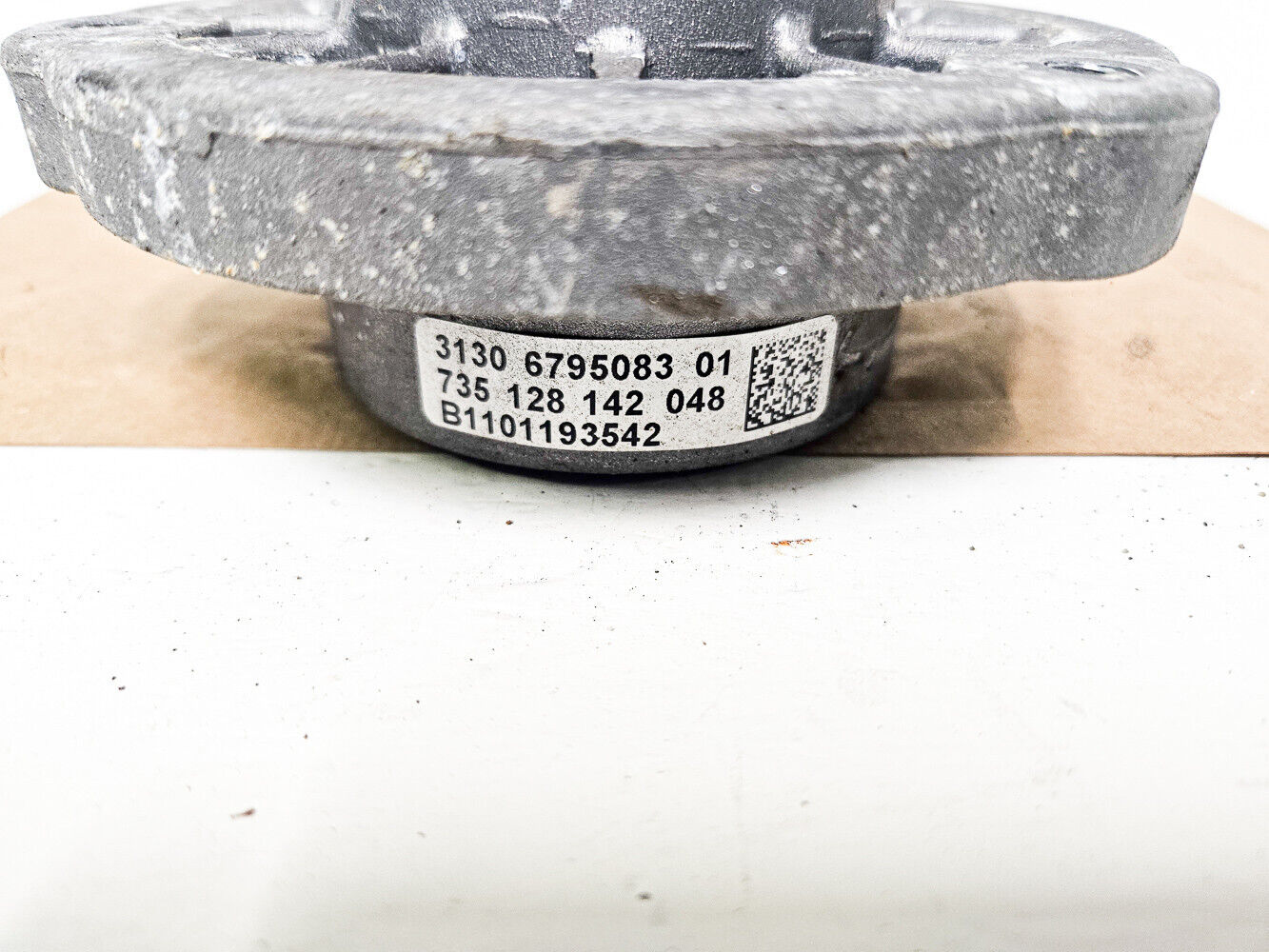 11-19 Bmw 550i F10 Awd Front Suspension Strut Mount 31-30-6-795-083 Oem