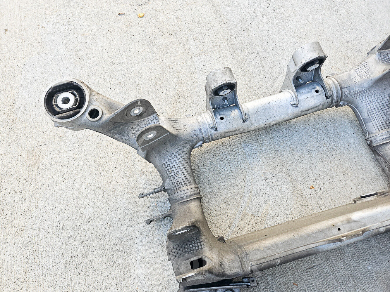 11-19 Bmw 550i F10 Rear Subframe 33-31-6-799-103 Oem Used