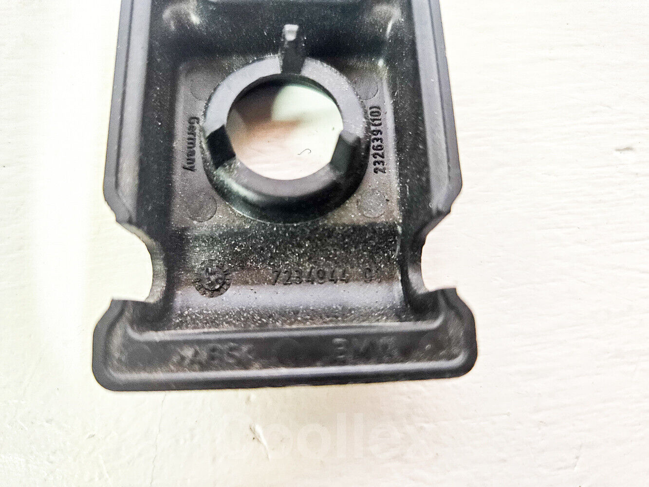 11-19 Bmw 550i F10 Tie Down Hook x2 51-47-7-129-196 Oem