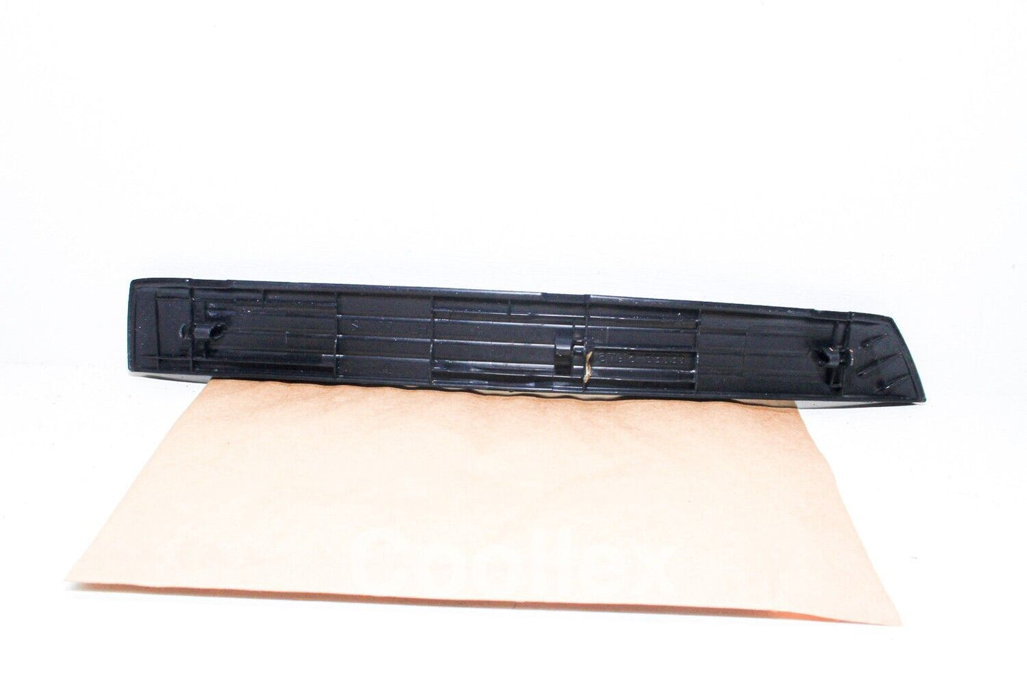 14-20 Lexus Is250 Rear Left Sill Plate 67916-53030 Oem Used
