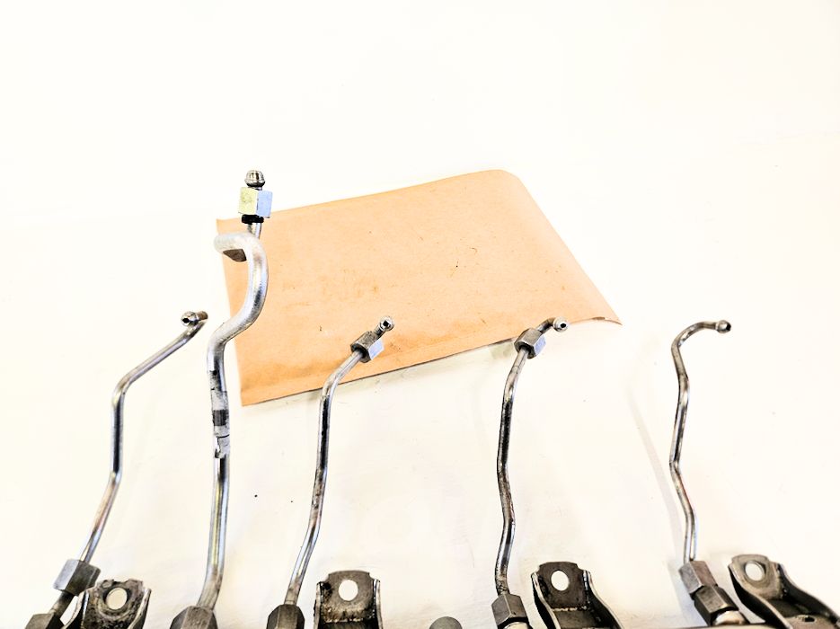 11-19 Bmw 550i F10 Right Head Fuel Rail 13-53-7-547-599 w/High Pressure Sensor Oem Used