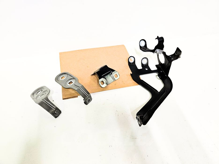 11-17 Bmw 550i F10 Front Left Fender Support Brackets Set 51-11-7-207-931, 41-35-7-207-209 Oem Used