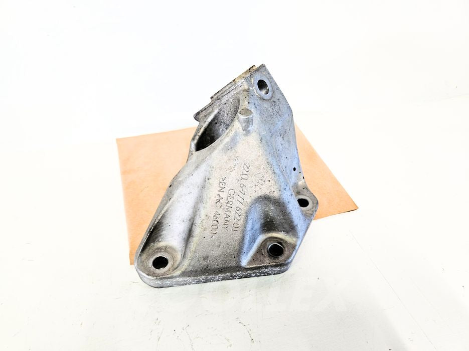 11-19 Bmw 550i F10 Right Engine Mount Bracket 22-11-6-777-622 Oem Used
