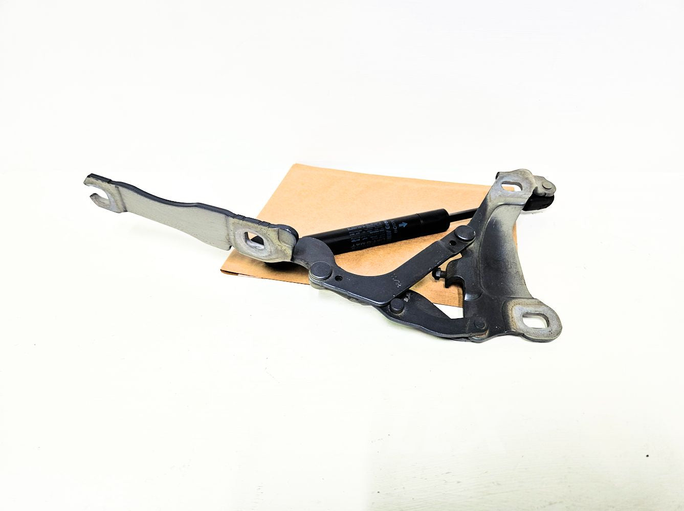 08-15 MINI Cooper Clubman Left Hood Hinge 41-00-7-211-639 Oem Used