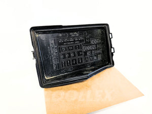 06-13 Lexus Is250 Is350 Left Relay Box Cover 82662-53120 Oem Used