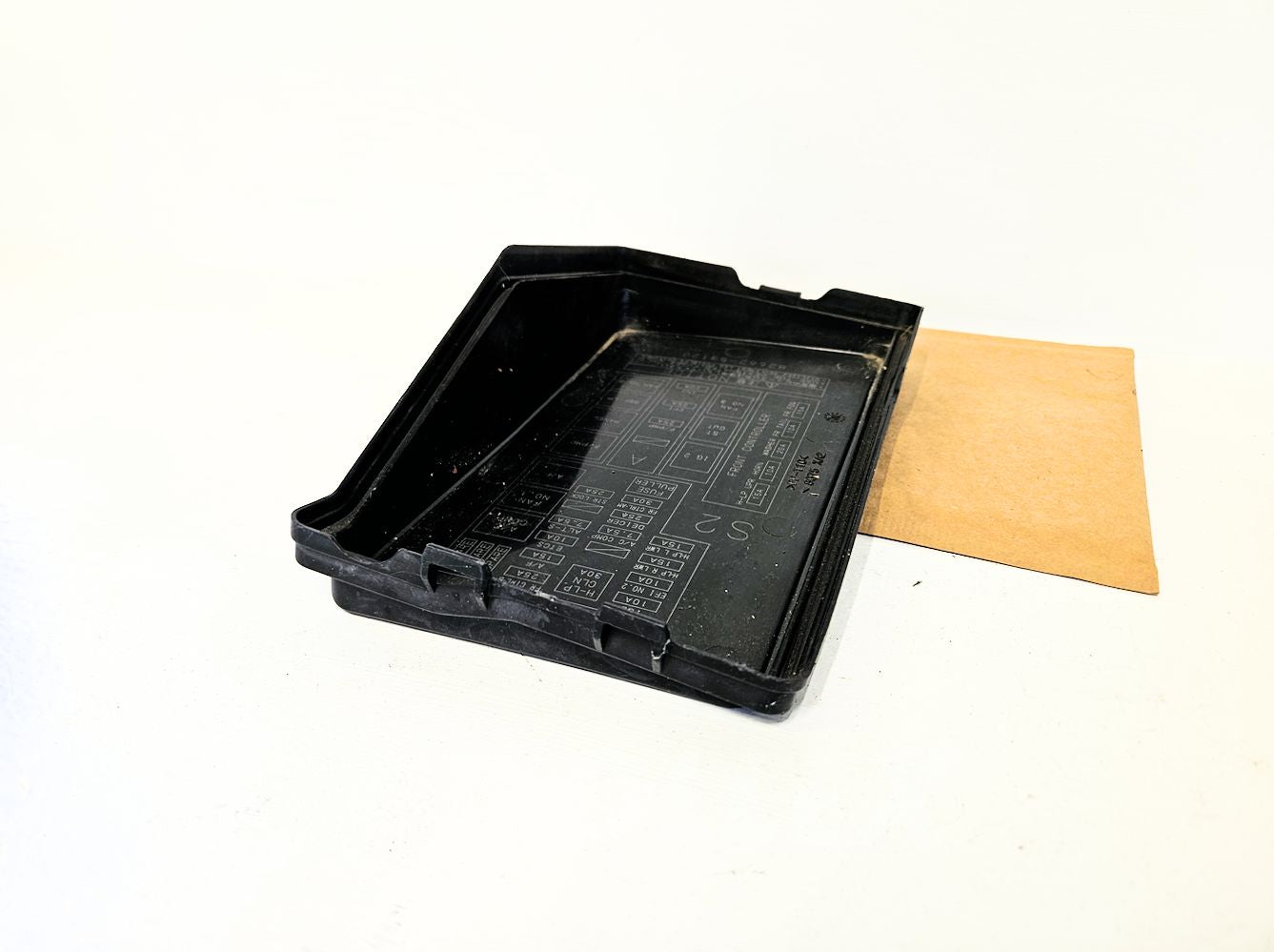 06-13 Lexus Is250 Is350 Left Relay Box Cover 82662-53120 Oem Used