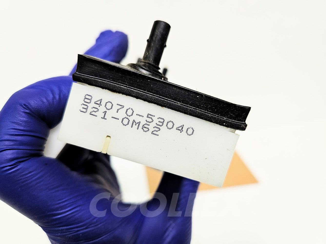 06-08 Lexus Is250 Seat Switch Driver Front Left 84070-53041, 84070-53040 Oem Used