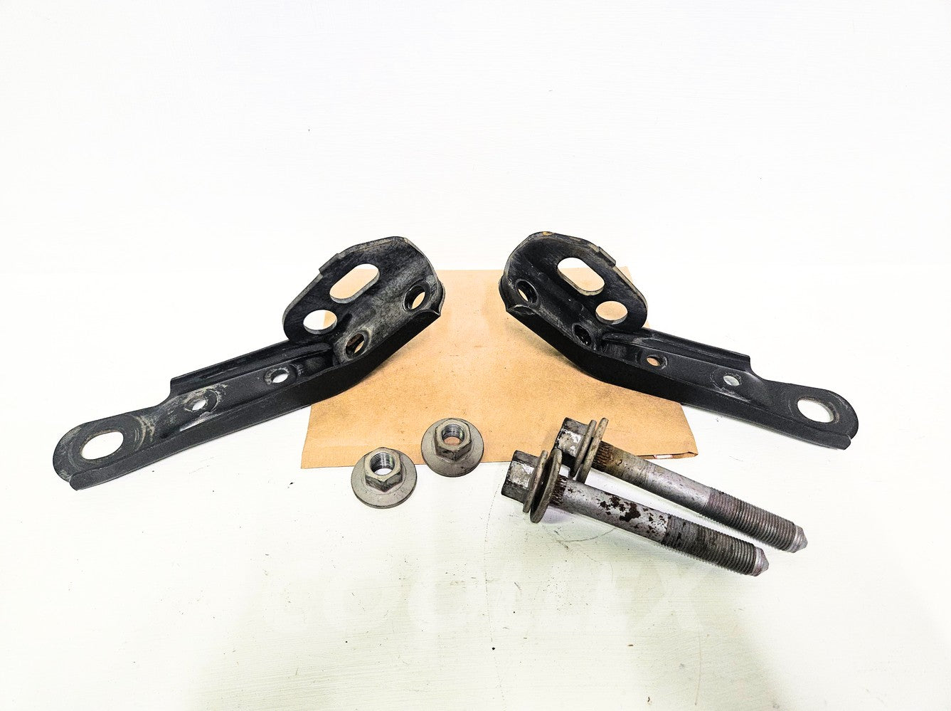 06-13 Lexus Is250 Fr Cradle Reinforcements Lh Rh 57305-30010 57306-30010 Oem Used