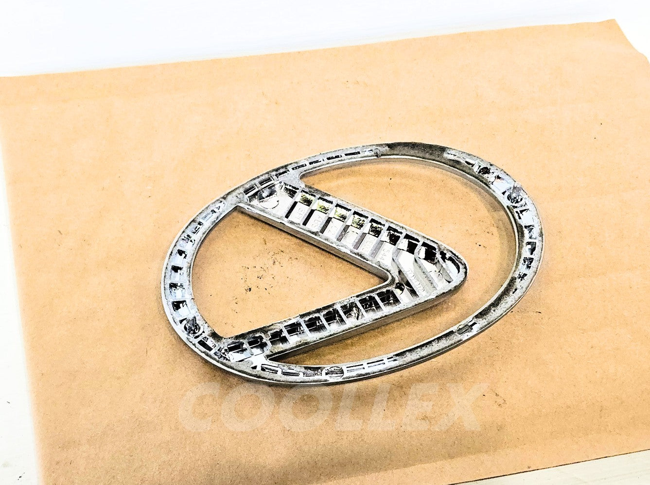 06-15 Lexus Is250 Trunk Deck Lid Emblem 75441-0E030 Oem Used