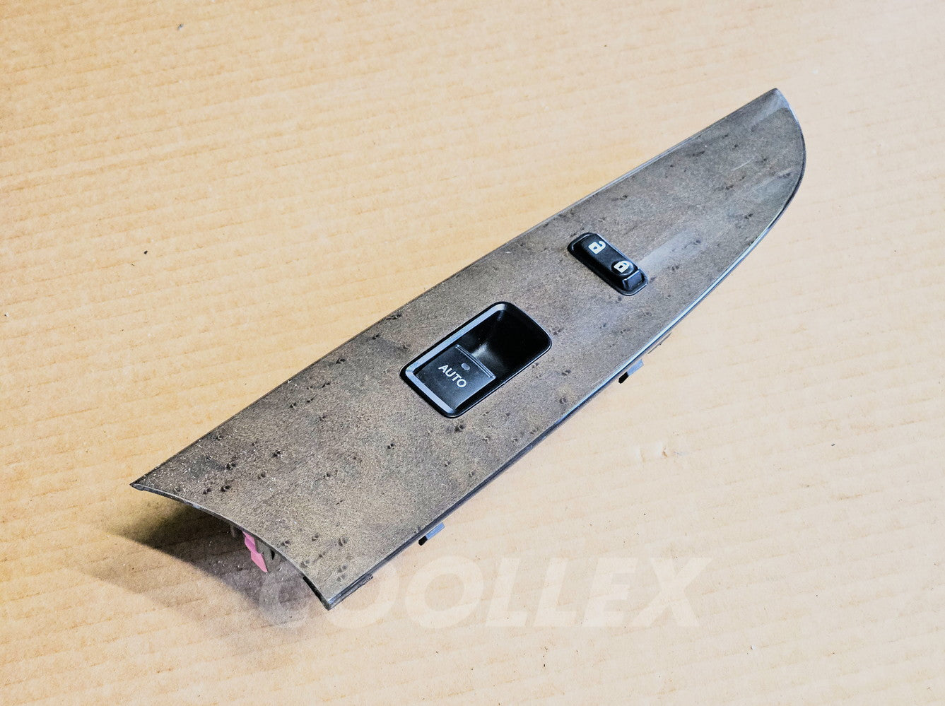 09-10 Lexus Is250 Front Rh Window Switch Bezel 74231-53330 Oem Used