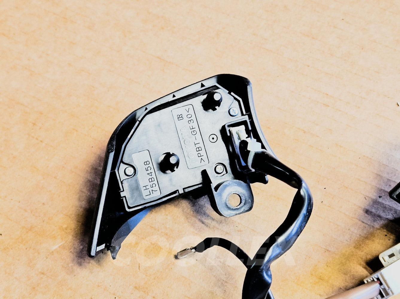 06-13 Lexus Is250 Is350 Steering Wheel Buttons 84250-53080 Oem Used