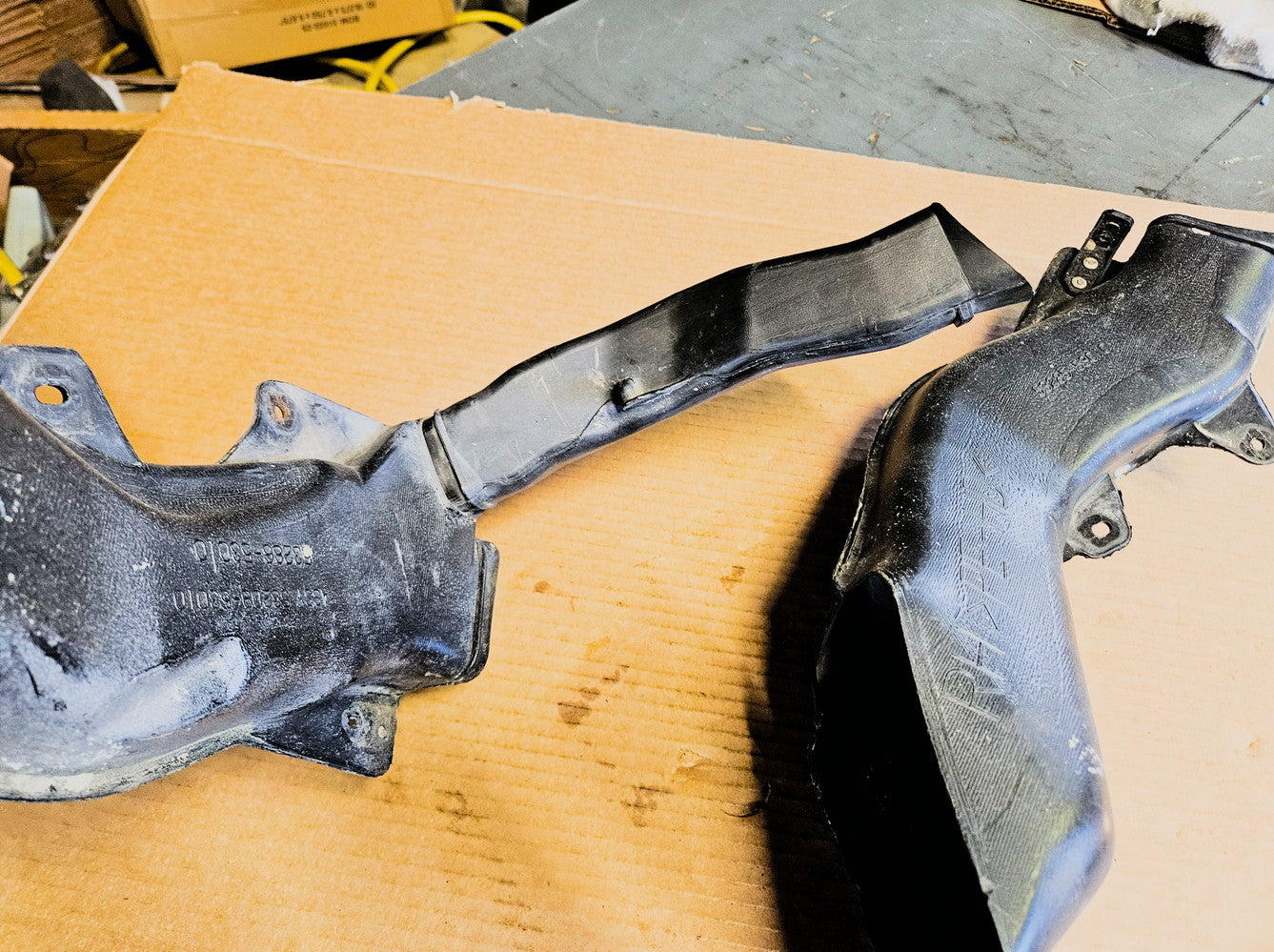 06-13 Lexus Is250 Is350 Fender Brake Air Ducts Lh Rh 53209-53040, 53208-53070 Oem Used