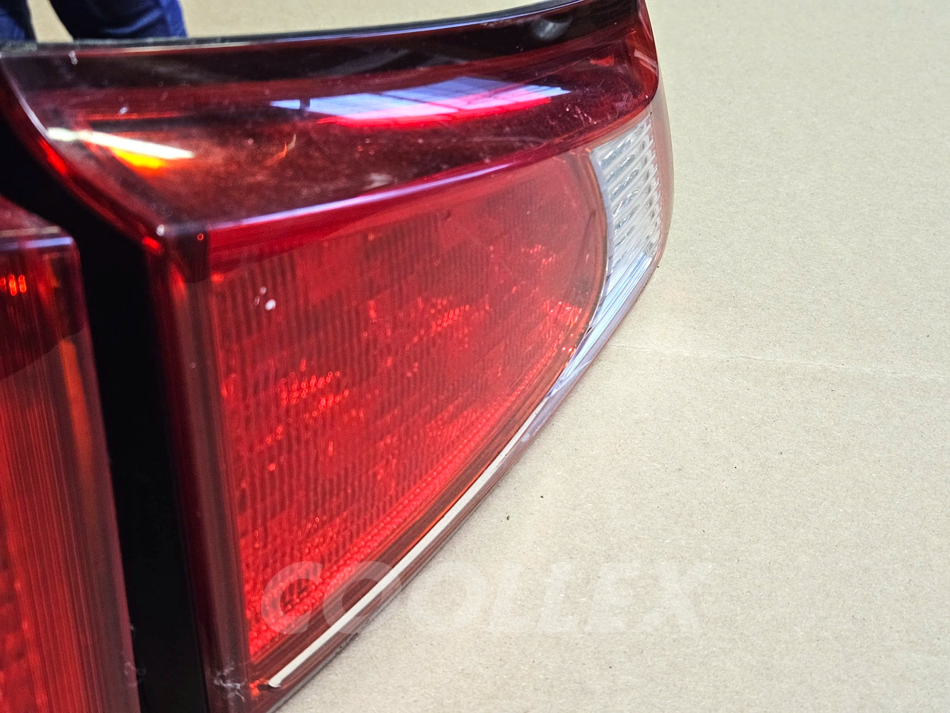 2009-2013 Lexus Is250 Is350 Rear Left Tail LIght Complete 81561-53220, 81591-53090 Oem Used