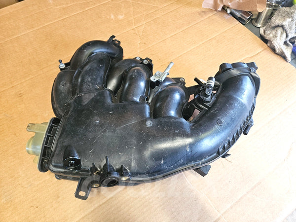 2006-15 Lexus Is250 Intake Plenum 17190-31071 Oem Used (Needs Repair)