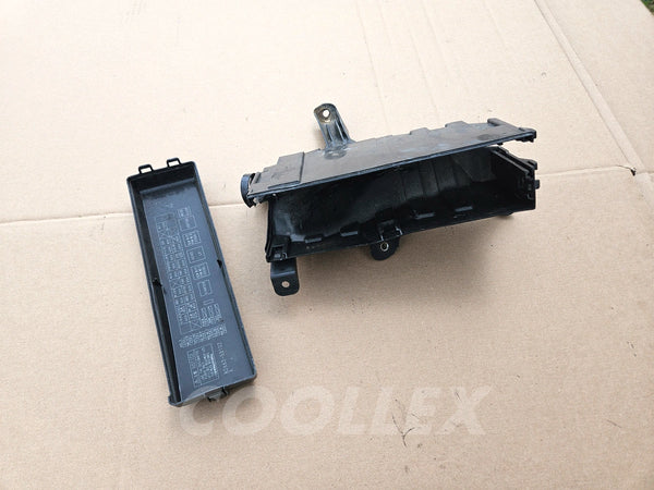 06-13 Lexus Is250 Is350 Front Right Pas Fuse Relay Box Unit 82662-53102 Oem Used