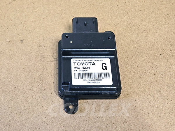 06-2013 Lexus Is250 Passenger Seat Occupant Sensor 89952-0W062 Oem Used