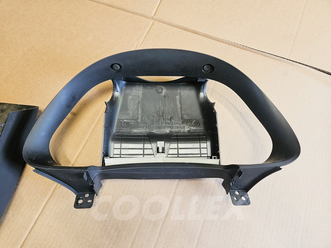 06-2013 Lexus Is250 Cluster and Steering Column Trim 55404-53050 Oem Used