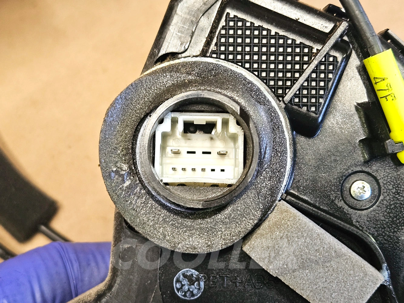 06-13 Lexus Is250 Front Lh Driver Door Lock Latch Actuator 69040-53110 Oem Used