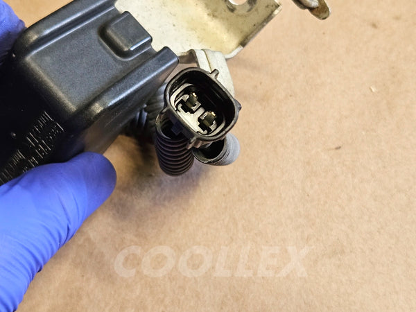 06-2015 Lexus Is250 AC Condenser Sensor 86516-53010 Oem Used