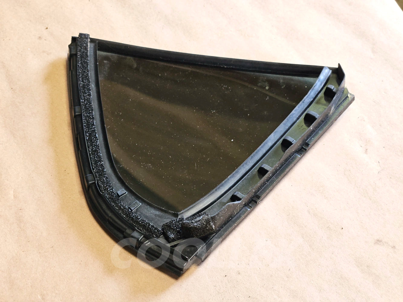 06-2013 Lexus Is250 Rear Lh Door Quarter Glass 68124-53092 68189-53030 Oem Used