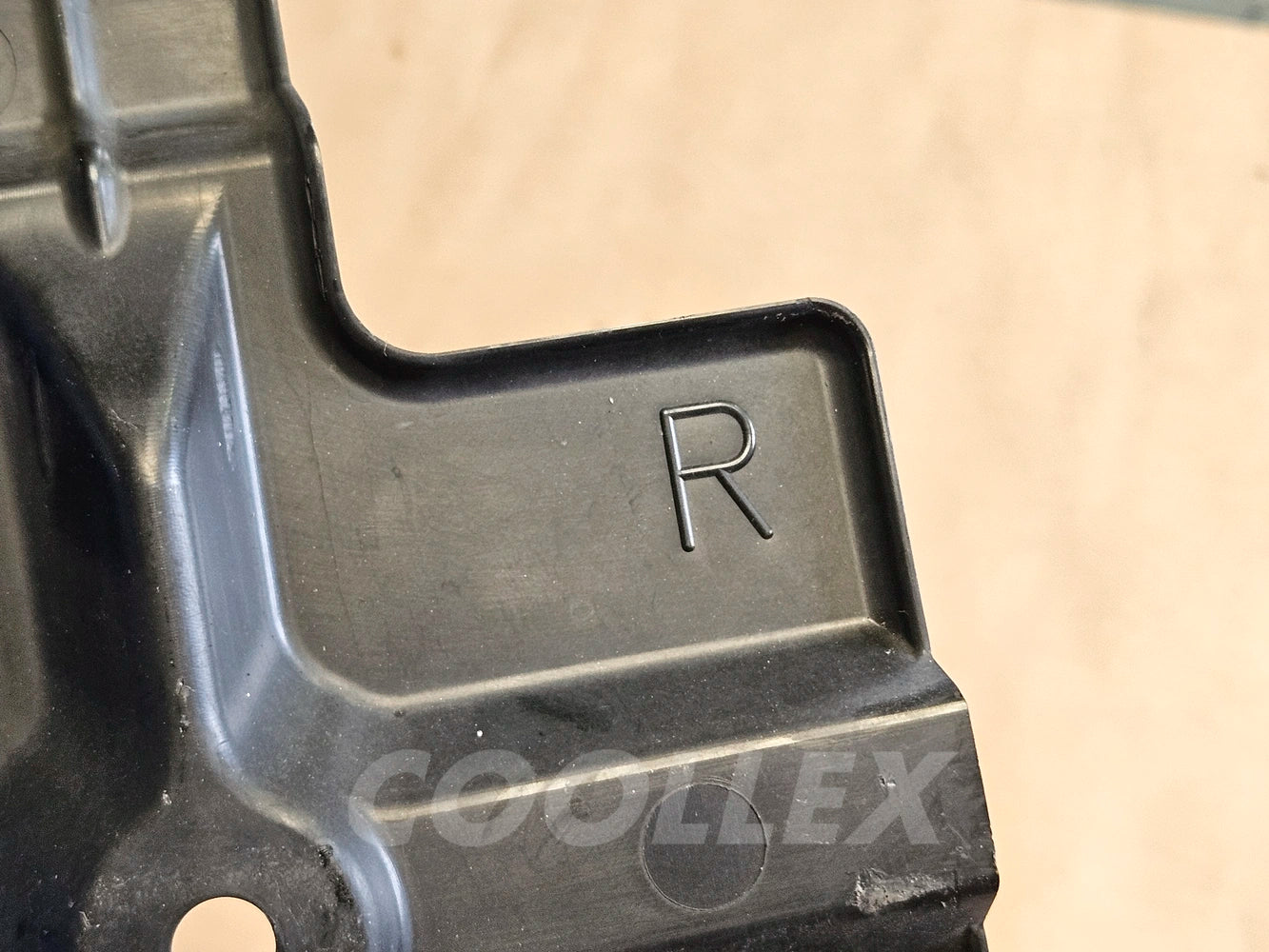 06-15 Lexus Is250 Radiator Grille Side Air Guide Rh 53153-53010 Oem Used