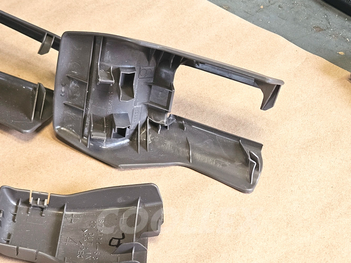 09-13 Lexus Is250 Is250 Driver Seat FL Seat Track Covers Set 72138-53040 Oem Used