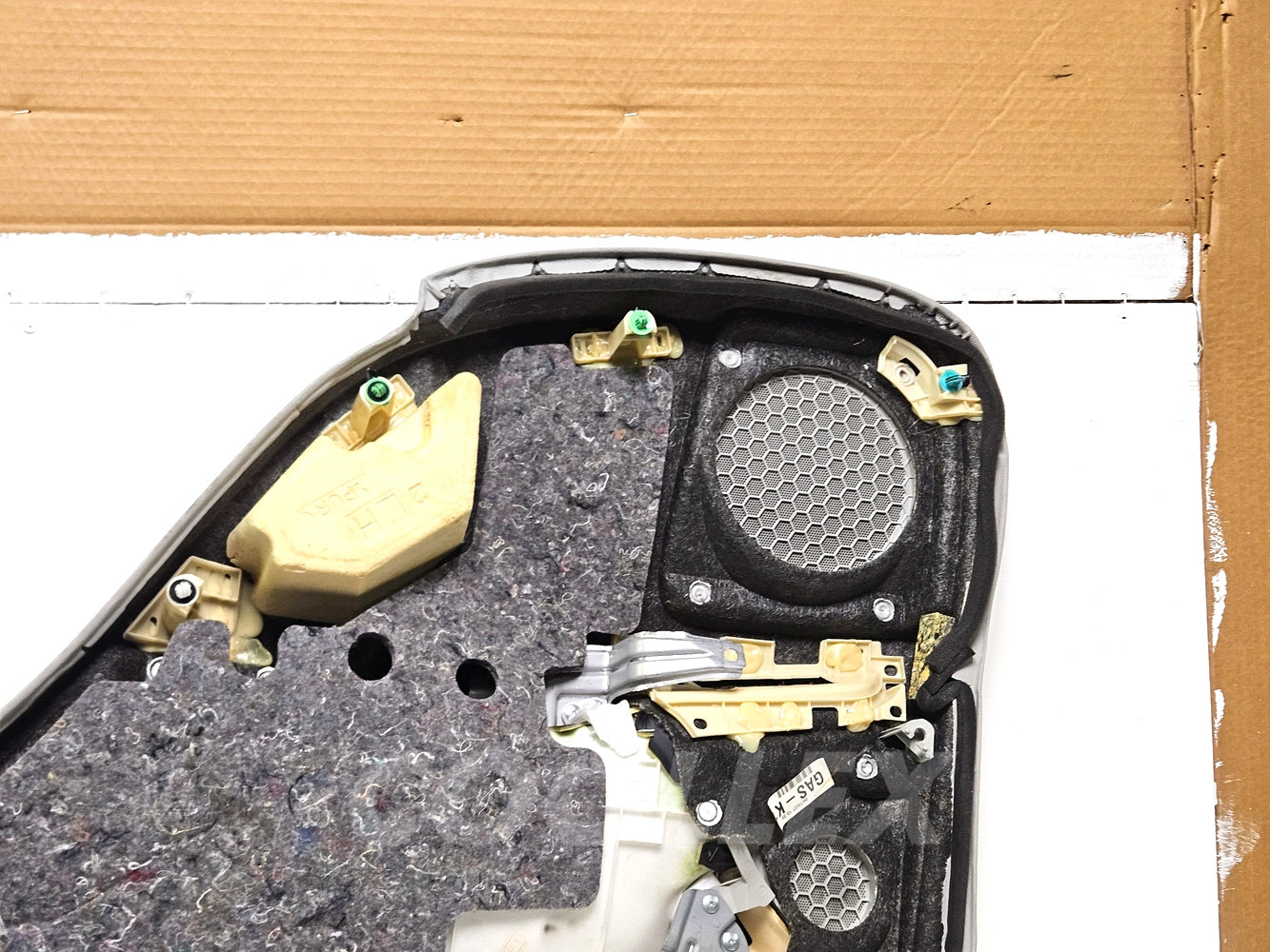 06-2010 Lexus Is250 Is350 Rear Lh Door Panel Gray 67640-53490 Oem Used