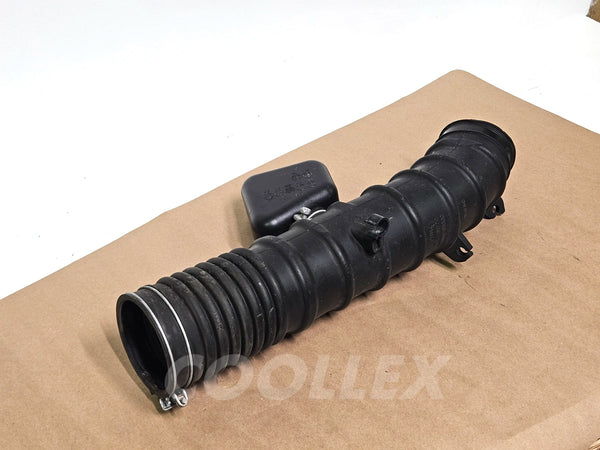 06-2013 Lexus Is250 Intake Hose Air Cleaner w/Resonator 17881-31120, 17893-31020 Oem Used