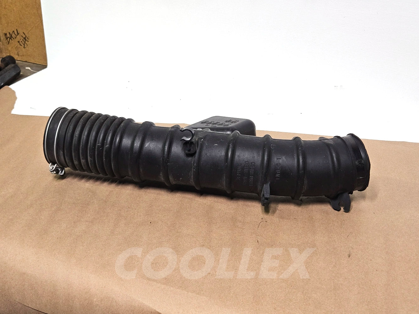 06-2013 Lexus Is250 Intake Hose Air Cleaner w/Resonator 17881-31120, 17893-31020 Oem Used