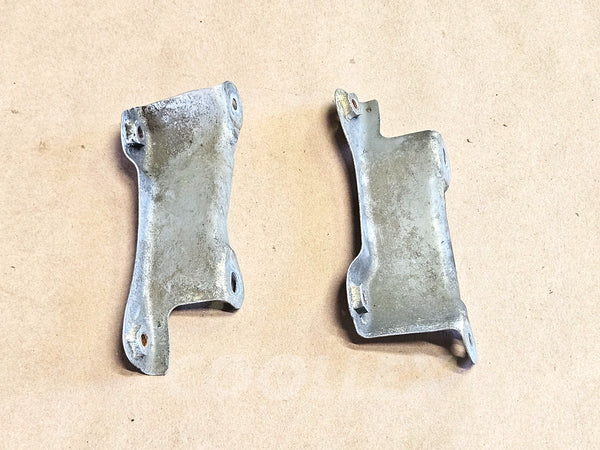 06-2013 Lexus Is250 Is350 Lower Fender Brackets 53835-53010, 53836-53010 Oem Used
