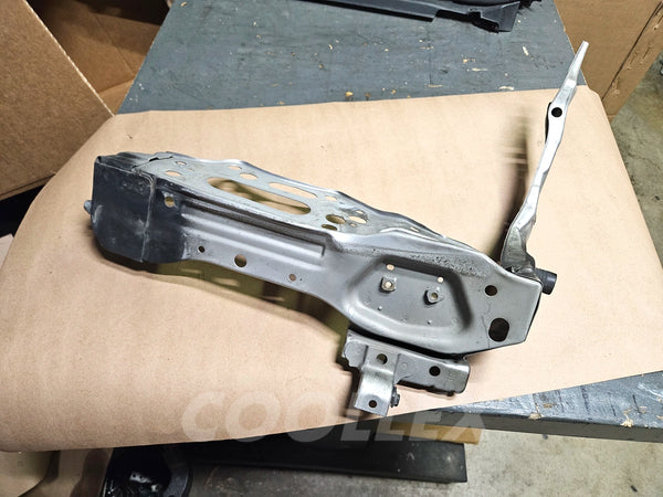 06-13 Lexus Is250 Left Radiator Support Panel 53203-53904 Oem Used