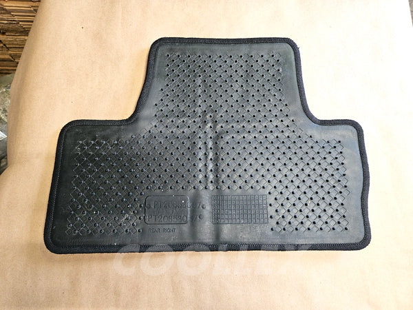 06-13 Lexus Is250 Is350 Rear Rh Floor Mat Carpet PT208-53068 Oem Used