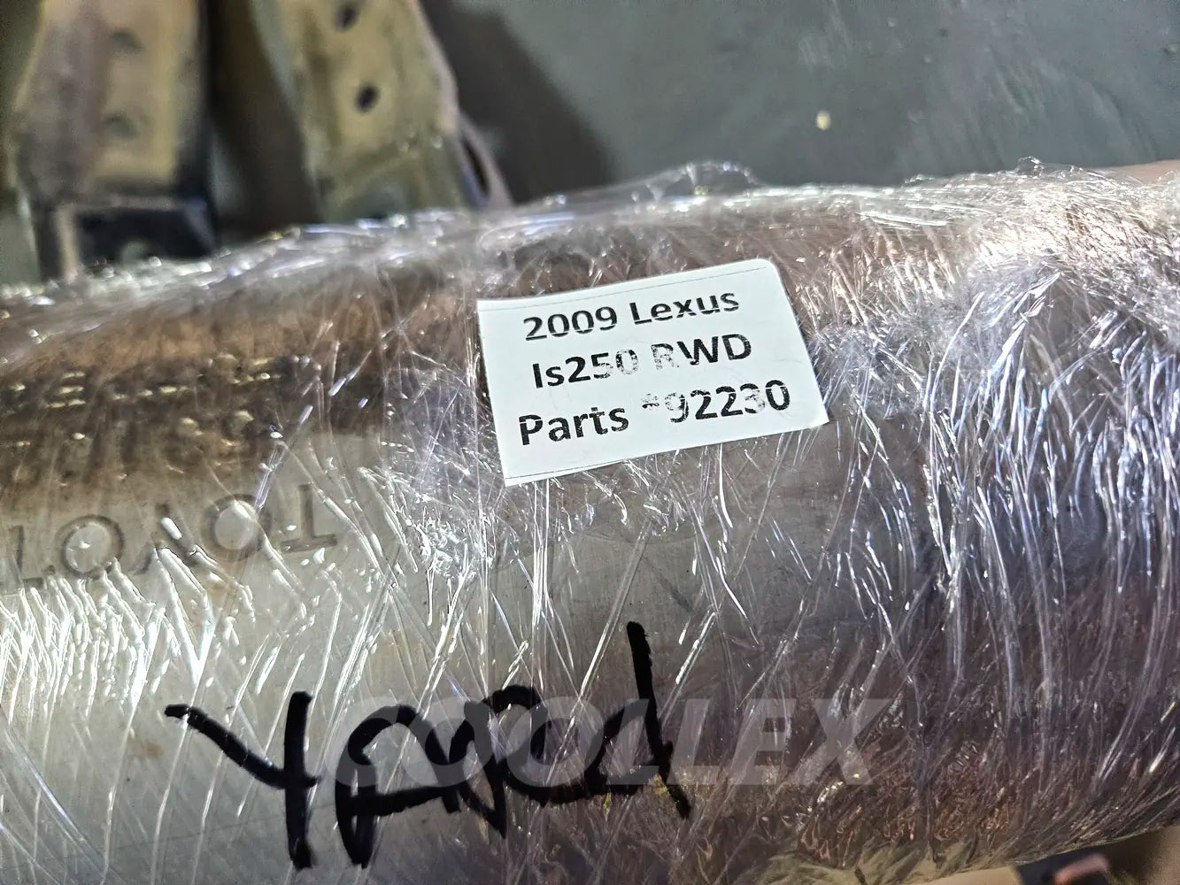 06-2013 Lexus Is250 Rear Exhaust Resonator Cut 17410-31G50 Oem Used