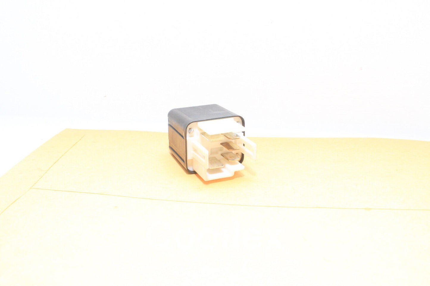 90-05 Lexus Gs300 Gs400 Denso Relay 90987-04002 Oem Used