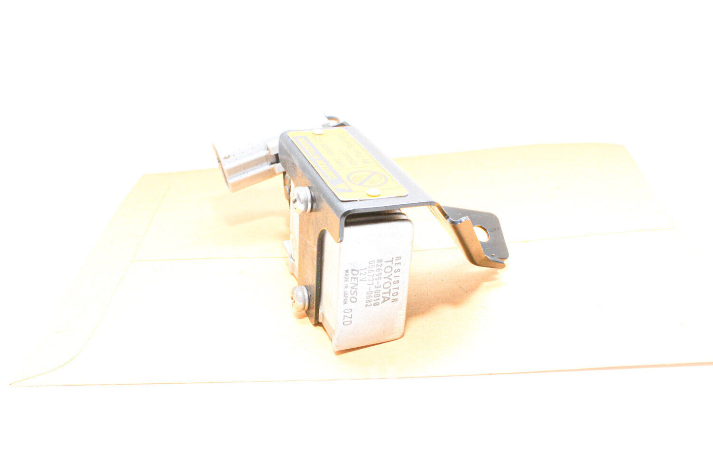 98-05 Lexus Gs300 Gs430 Light Resistor 82695-30010 Oem Used