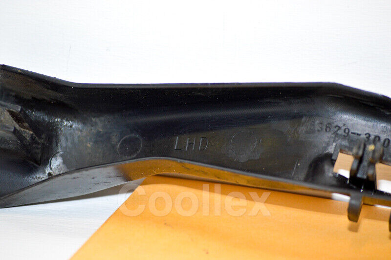 98-05 Lexus Gs300 Hood latch Control Cable Cover 53629-30020 Oem Used