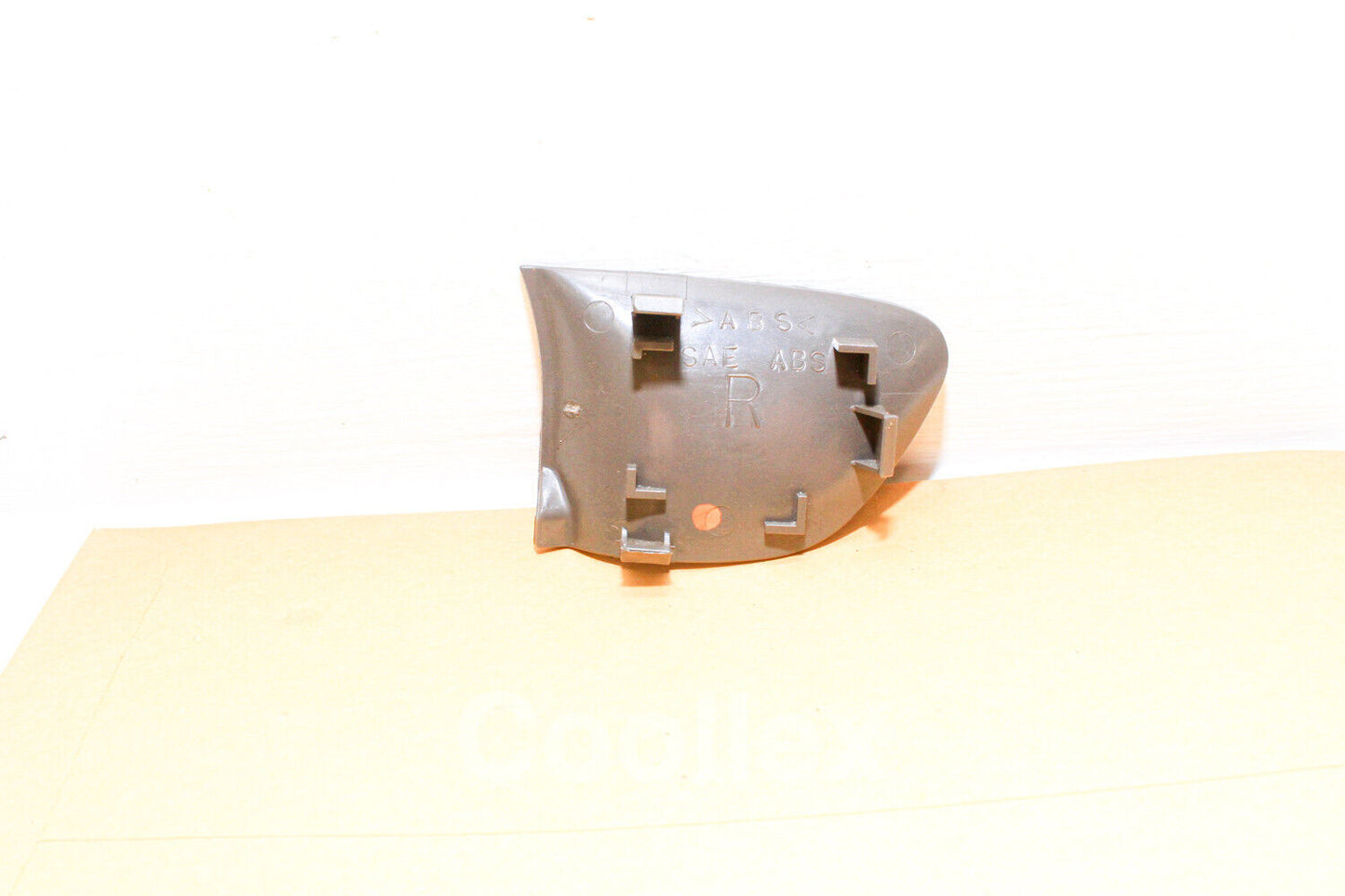 98-05 Lexus Gs300 Right Inner Handle Bezel Cover 69297-30030-E0 Oem Used