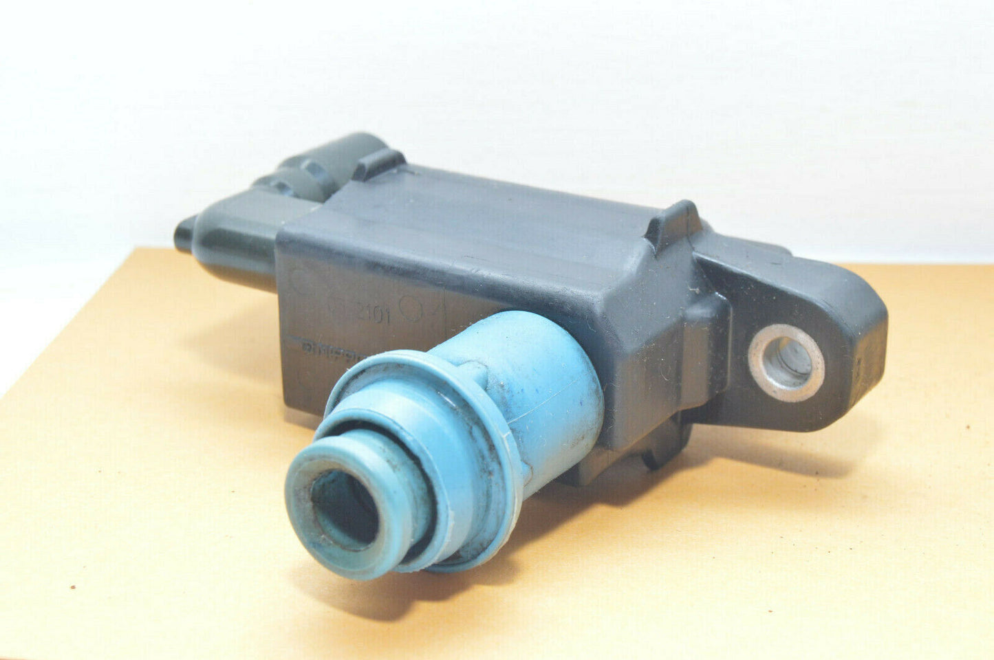 98-05 Lexus Is300 Ignition Coil 90919-02216 Oem Used