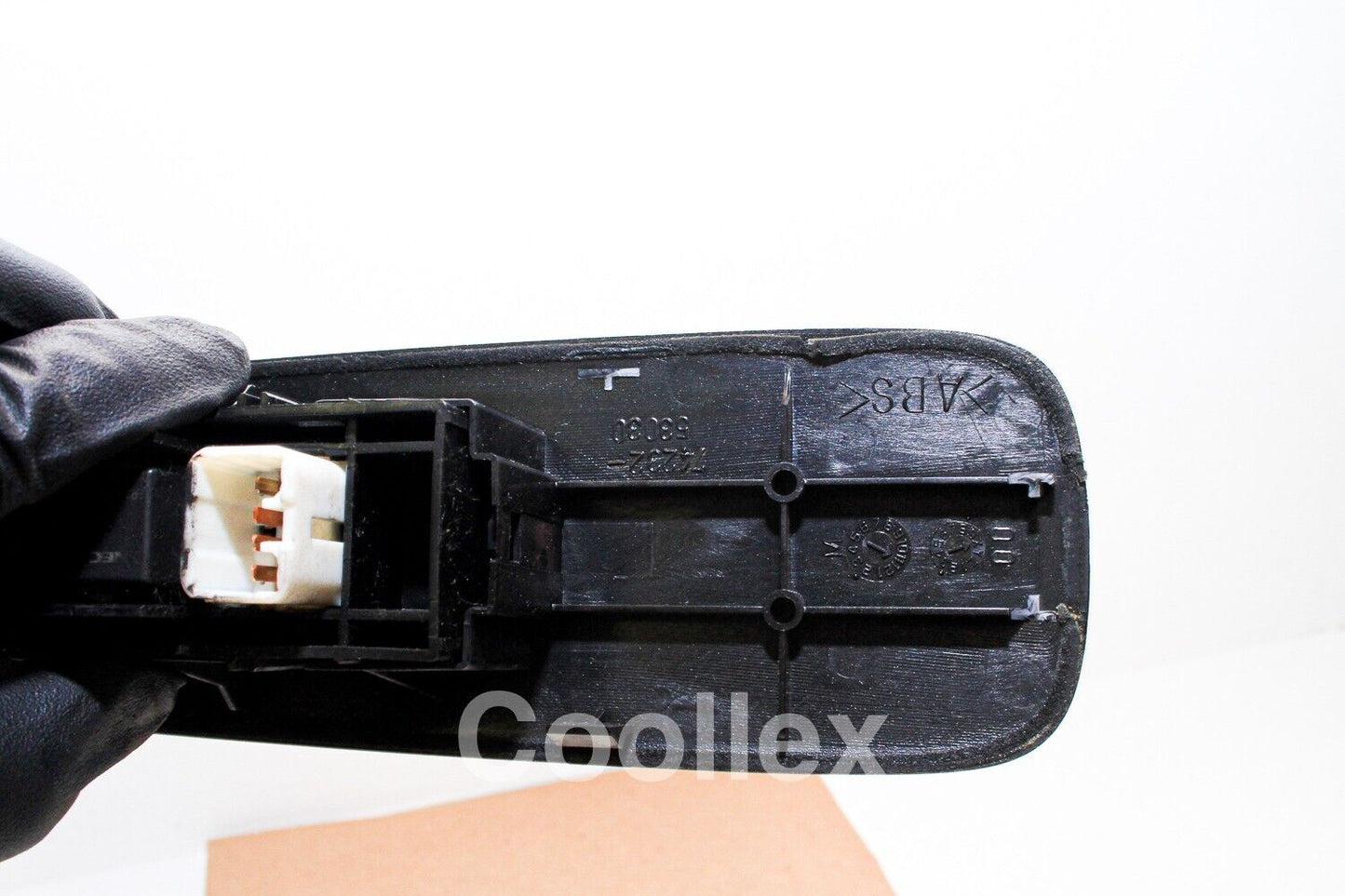 01-05 Lexus Is300 Front Right Door Window Switch 74232-53030, 84030-53010 Oem Used