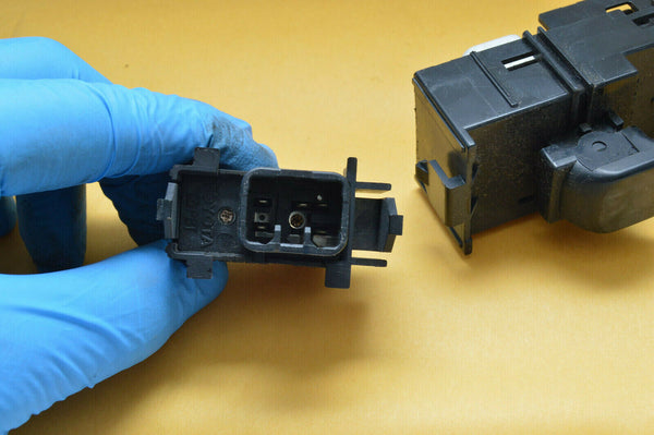 01-05 Lexus Is300 Front Rh Lock, Window Switch 84930-47011-C0, 84030-53010-C0 Oem Used